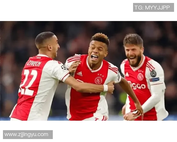 阿贾克斯在欧冠激战中以1比0小胜热刺成功晋级四强